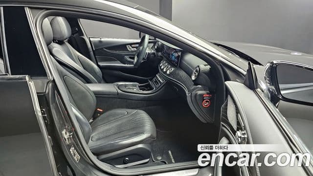 Mercedes-Benz CLS-Class 2023 — Photo 8/20