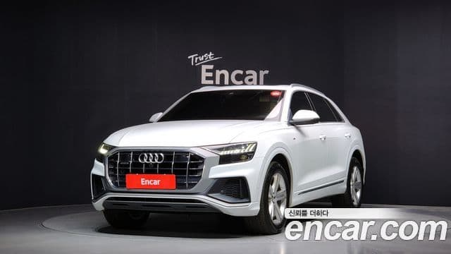 Audi Q7 2020 — Фото 1/20