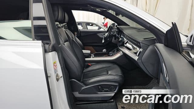 Audi Q7 2020 — Фото 11/20