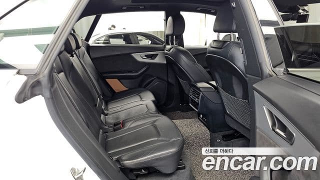 Audi Q7 2020 — Фото 12/20