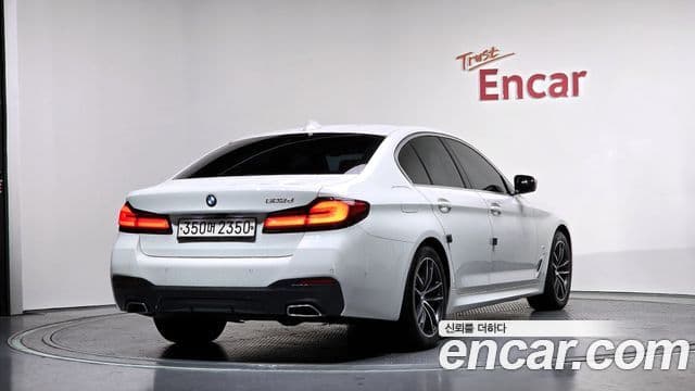 BMW 5 Series 2020 — Şəkil 1/20