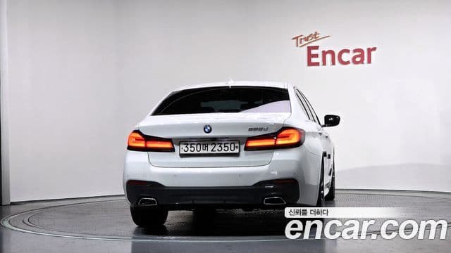 BMW 5 Series 2020 — Şəkil 3/20