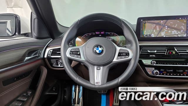 BMW 5 Series 2020 — Şəkil 13/20