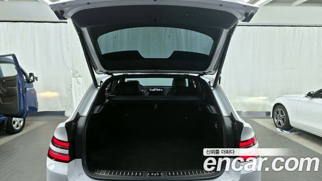 Genesis GV80 Coupe 2023 — ფოტო 15/20