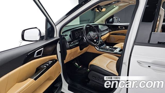 Kia Carnival 2020 — Фото 11/20