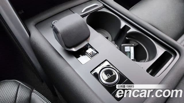 Land Rover Discovery 5 2024 — ფოტო 9/20