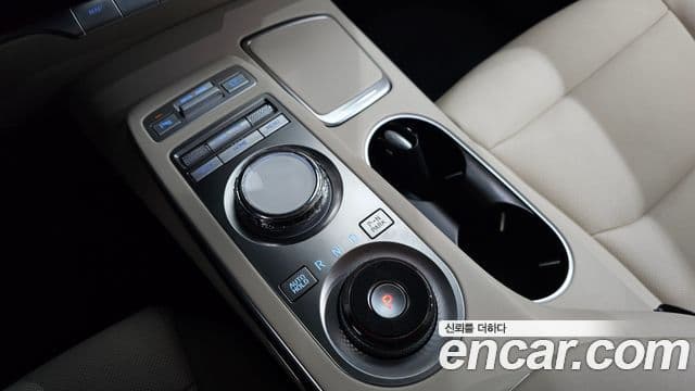 Genesis GV70 2022 — ფოტო 9/20