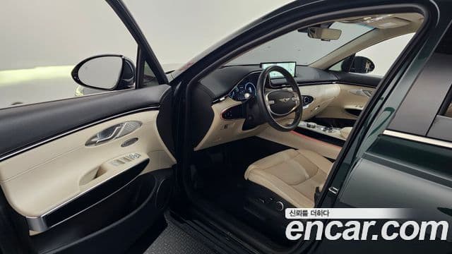 Genesis GV70 2022 — ფოტო 10/20