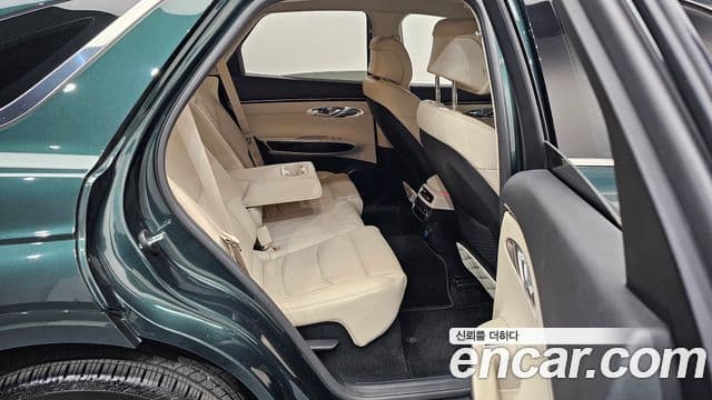 Genesis GV70 2022 — ფოტო 12/20
