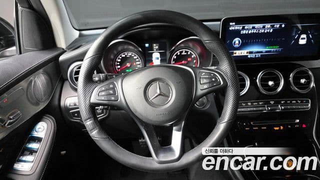 Mercedes-Benz GLC-Class 2019 — Фото 13/20