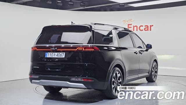 Kia Carnival 2022 — Фото 2/20