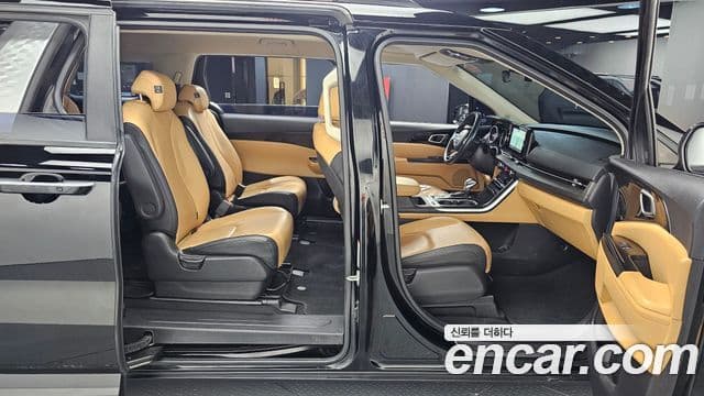 Kia Carnival 2022 — Фото 12/20