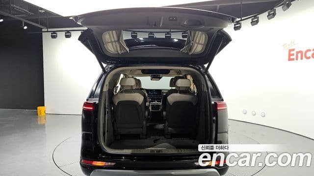 Kia Carnival 2021 — Фото 20/20