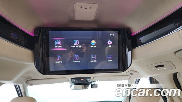 Kia Carnival 2021 — Şəkil 18/20
