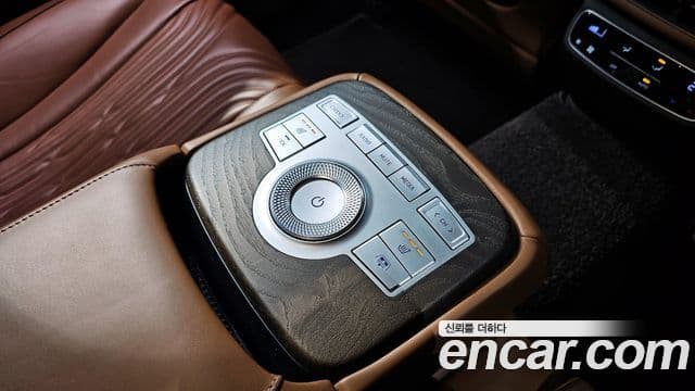 Genesis Electrified G80 2020 — ფოტო 18/20
