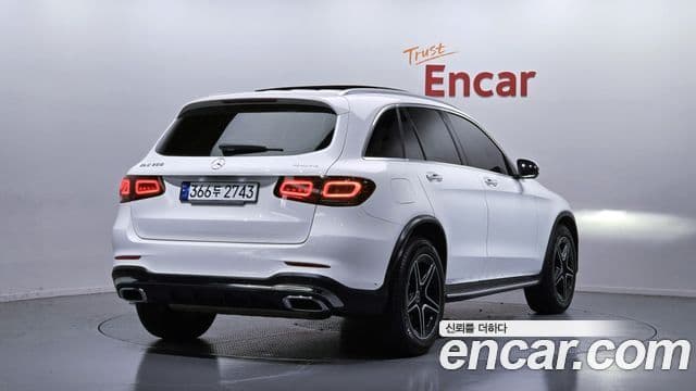 Mercedes-Benz GLC-Class 2022 — Photo 19/20