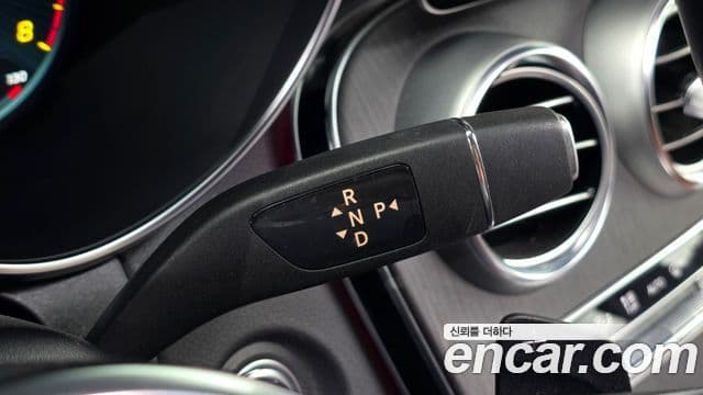 Mercedes-Benz GLC-Class 2022 — Photo 20/20