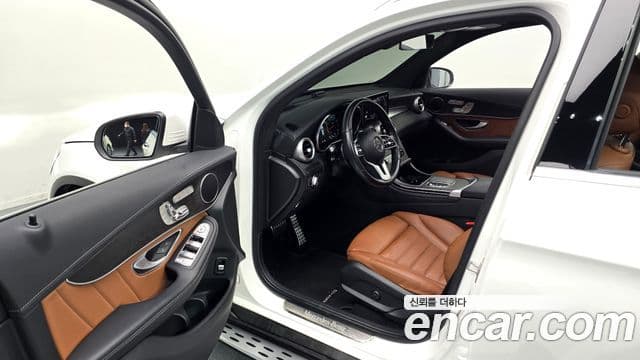 Mercedes-Benz GLC-Class 2022 — Photo 18/20