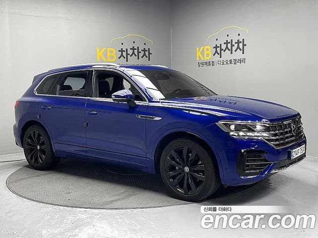 Volkswagen Touareg 2023 — Photo 14/20