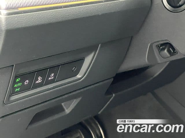 Volkswagen Touareg 2023 — Photo 17/20
