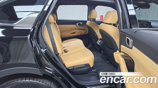 Kia Sorento 2022 — Şəkil 12/20