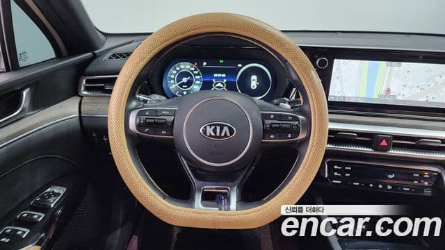 Kia K5 2021 — Фото 13/20