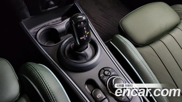 Mini Cooper S Countryman 2022 — ფოტო 9/20