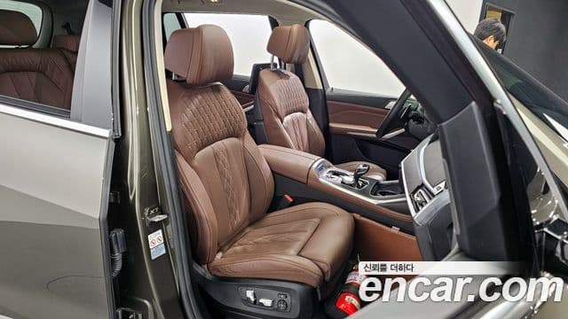 BMW X7 2020 — ფოტო 12/20