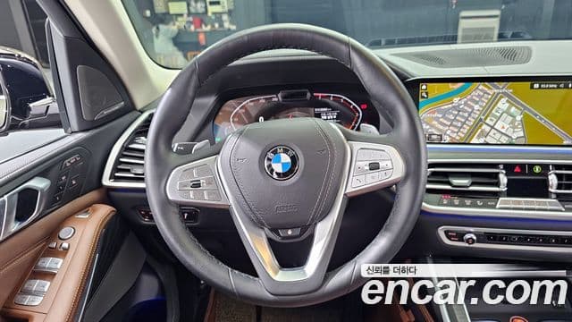 BMW X7 2020 — ფოტო 13/20