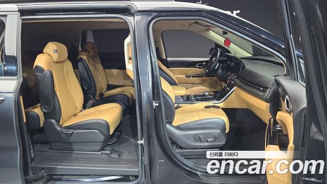 Kia Carnival 2020 — Photo 16/20
