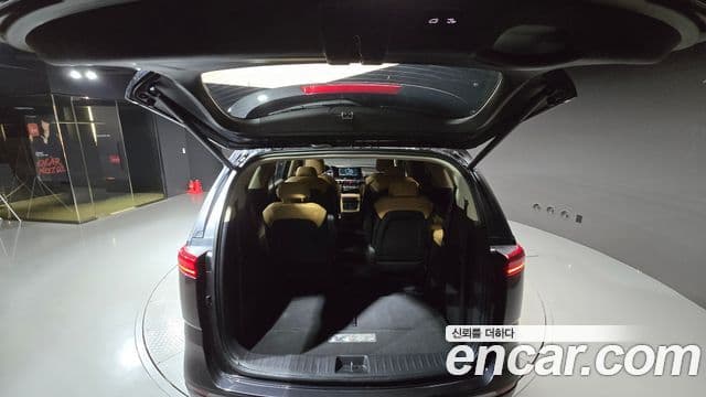 Kia Carnival 2020 — Photo 20/20