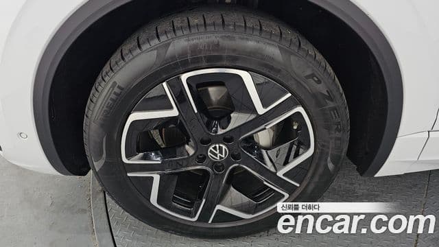 Volkswagen Touareg 2024 — фото 5 из 20