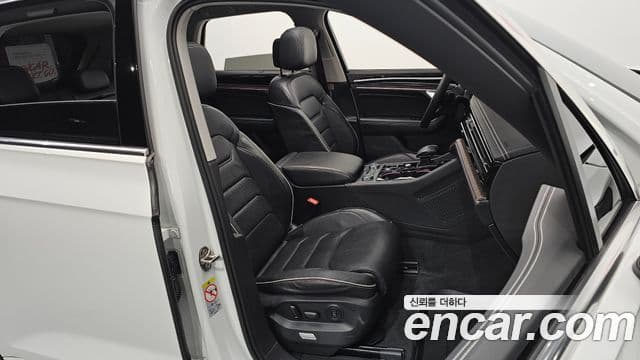 Volkswagen Touareg 2024 — Şəkil 10/20