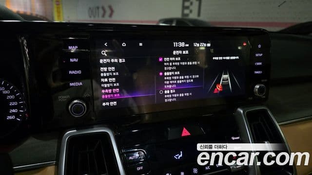 Kia Sorento 2021 — Фото 16/20
