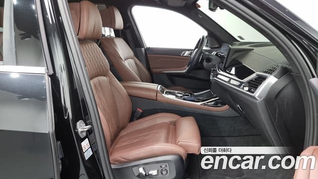 BMW X7 2023 — Photo 19/20