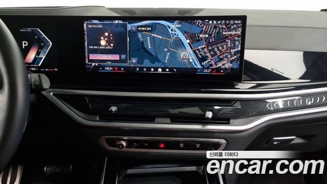 BMW X7 2023 — Photo 13/20