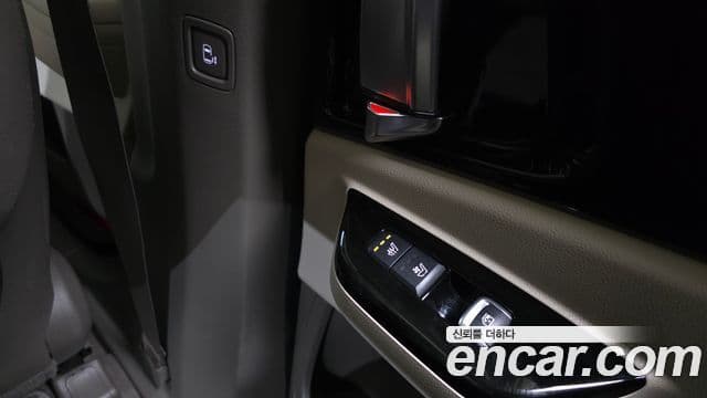 Kia Carnival 2022 — Şəkil 15/20