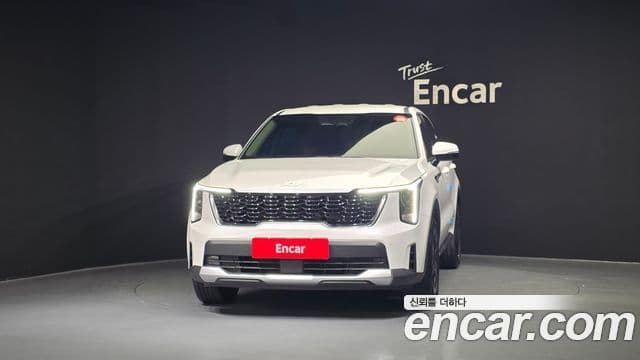 Kia Sorento 2023 — Фото 2/19