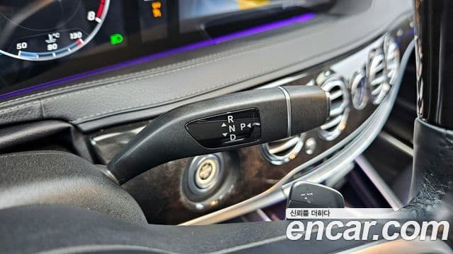 Mercedes-Benz S-Class 2018 — Фото 9/20