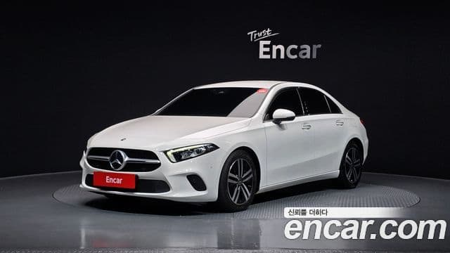 Mercedes-Benz A-Class 2022 — Şəkil 14/20