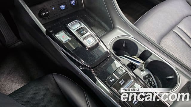 Hyundai Sonata 2021 — ფოტო 9/20