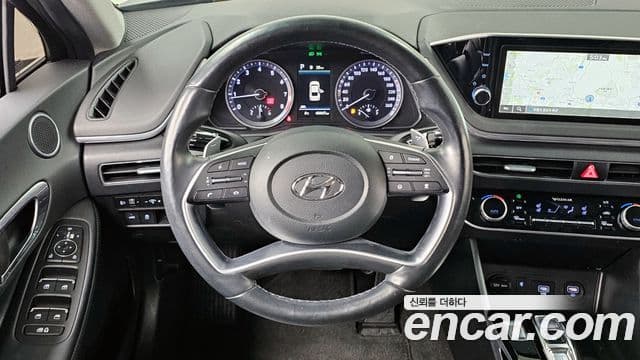 Hyundai Sonata 2021 — ფოტო 13/20