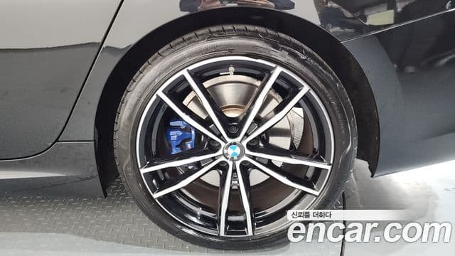 BMW 3 Series 2022 — Şəkil 16/20