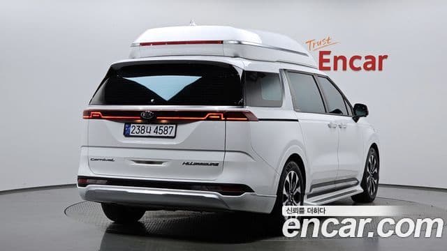 Kia Carnival 2021 — Photo 8/20