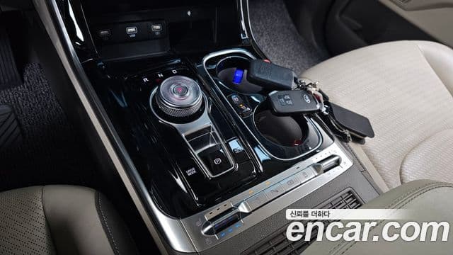 Kia Carnival 2021 — Photo 9/20