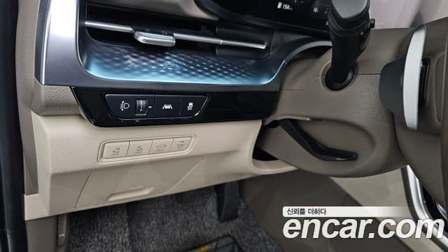 Kia Carnival 2021 — Photo 19/20