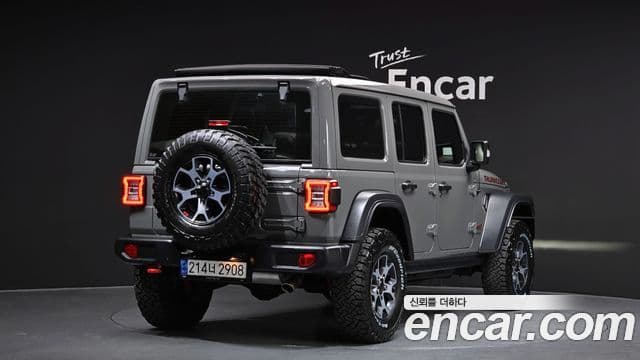Jeep Wrangler 2022 — Фото 2/20
