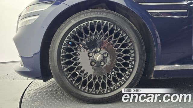 Genesis G80 2020 — Photo 19/20