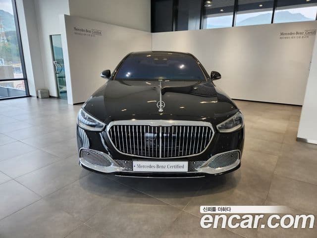 Mercedes-Benz S-Class 2023 — Photo 16/19