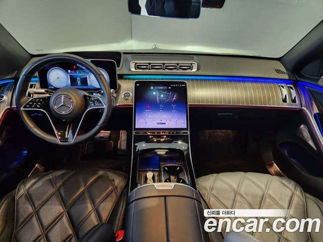 Mercedes-Benz S-Class 2023 — Photo 15/19